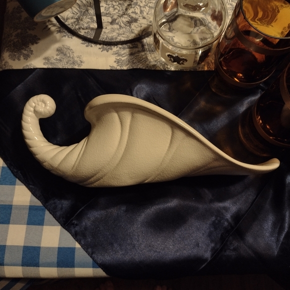 Vintage Royal Haegar Cornucopia Art Deco Pottery - Picture 12 of 13